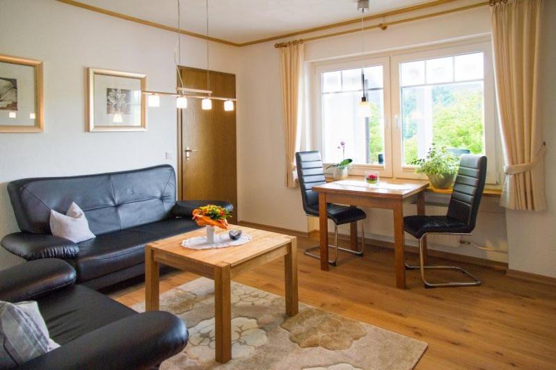 3 Sterne Ferienwohnung Pape Schmallenberg Esterno foto